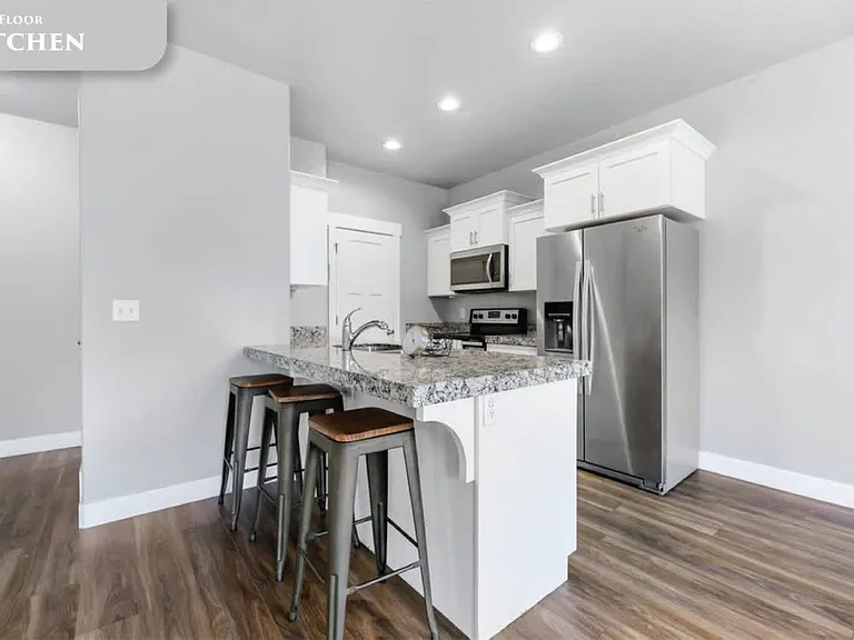7435 N Cottage Ln — Photo 3