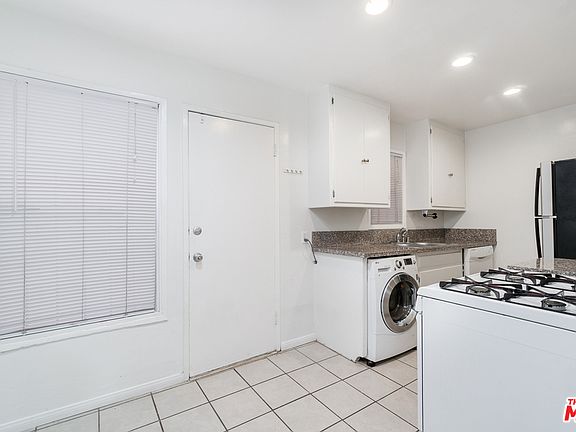 4th image of 10438 Santa Monica Blvd APT 6