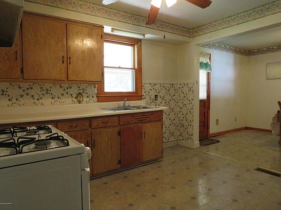 5th image of 9726 Mason Ln