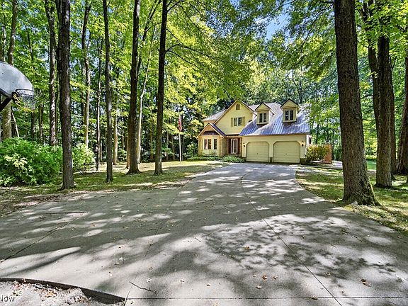 2nd image of 9560 Curberry Dr