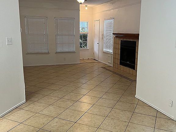 4th image of 5021 Ayrshire Dr