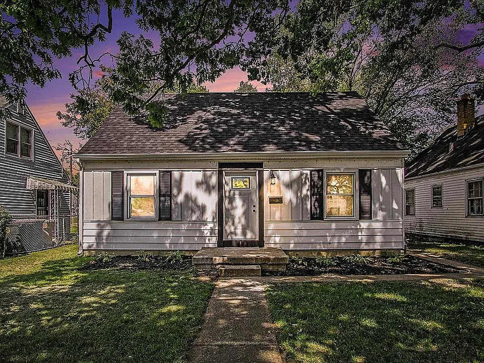 2105 Elwood Ave — Photo 4