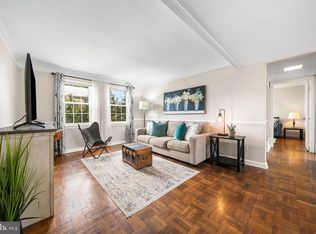 6725 W Wakefield Dr APT B1, Alexandria, VA 22307