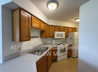 881 N 22nd St, Ozark, MO 65721