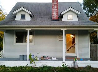 6371 Sylvia St, Taylor, MI 48180