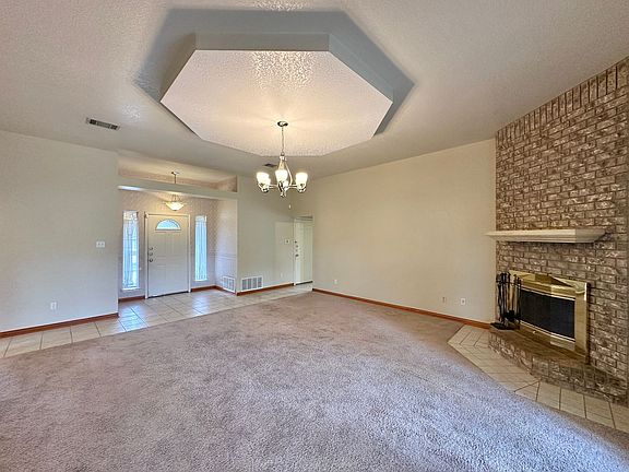 5th image of 5001 Addie Dr