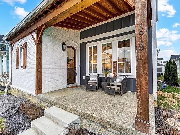 3rd image of 1913 Poplar Pl