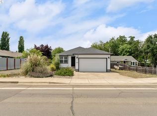 1410 NW Keasey St, Roseburg, OR 97471