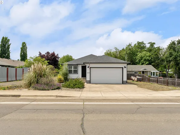 1410 NW Keasey St, Roseburg, OR 97471