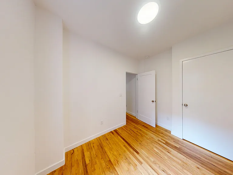 415 E 73rd St #5B — Photo 8