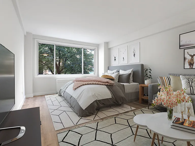 340 E 51st St #2D — Photo 1