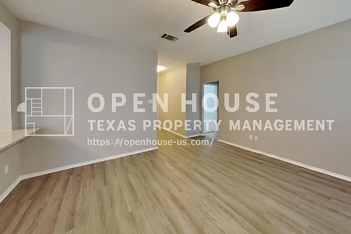 3 bed, 2.0 bath, 1620 sqft, $2,175 — Photo 4