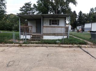 703 6th Ave SE #D-10, Mandan, ND 58554