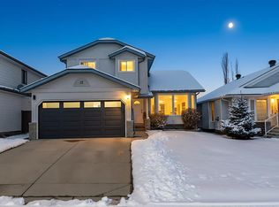 12 S Harvest Oak Pl NE, Calgary, AB T3K 4C9