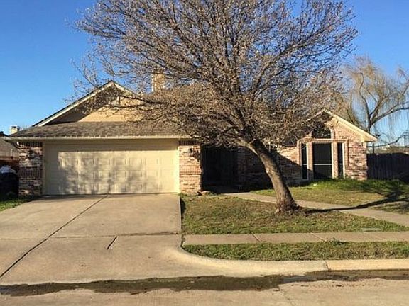 2nd image of 1819 Sand Stone Dr