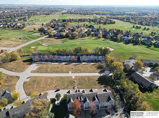 5911 N 167th Plz, Omaha, NE 68116