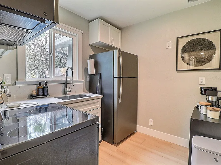 500 Creekside Rd #B — Photo 10
