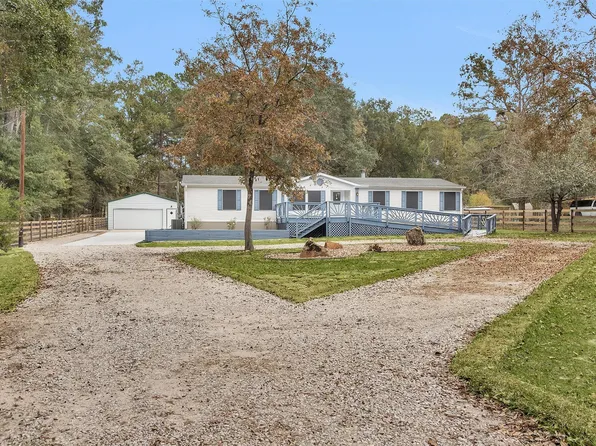 4621 Price Rd, Montgomery, TX 77316