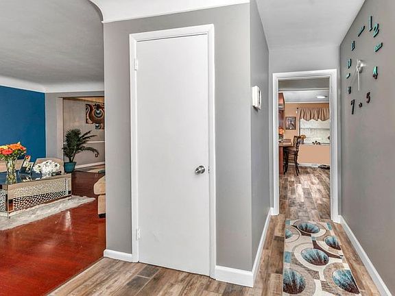 3rd image of 1184 Liveoak Ct