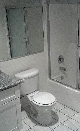 3rd image of 1607 Glendon Ave #5