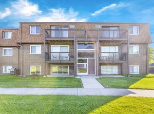 124 Boardwalk Pl #Ge, Elk Grove Village, IL 60007