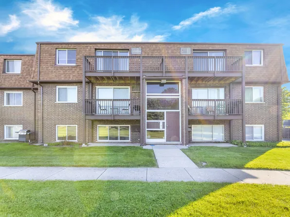 124 Boardwalk Pl #Ge, Elk Grove Village, IL 60007