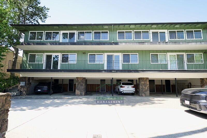1st image of 1562 Sir Francis Drake Blvd APT 4