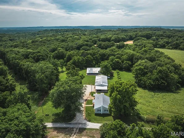 1757 Infidel Hollow Rd, Nebo, IL 62355