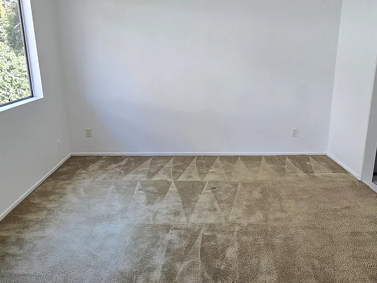 848 S Holt Ave — Photo 5