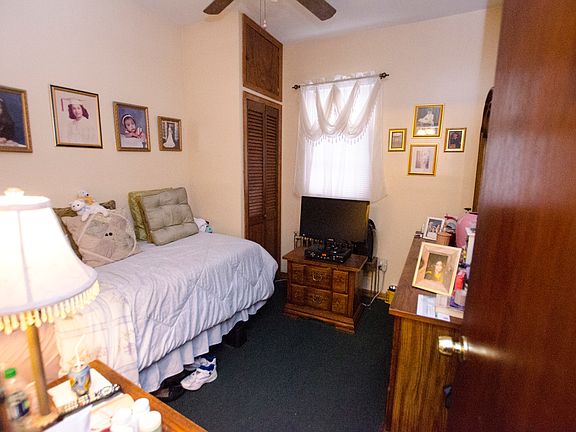 5th image of 9633 Corona Ave