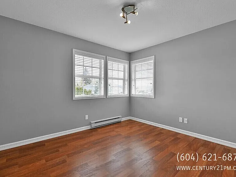 32186 Elkford Dr #UPPER — Photo 20