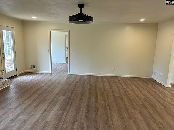 2nd image of 1507 Cowhorn Rd