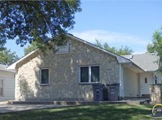 1015 Sylvan St, Emporia, KS 66801