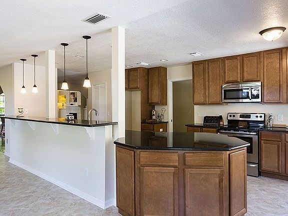 5th image of 1300 Serena Dr