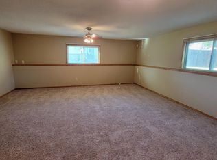 2306 S Fieldcrest St, Wichita, KS 67209