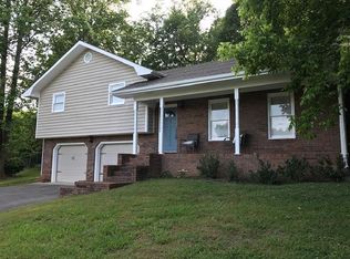 1924 David Dr, Dalton, GA 30720