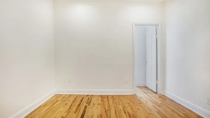 Rented by Creed Realty Group | media 4