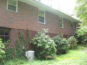 2nd image of 412 Kenridge Cir