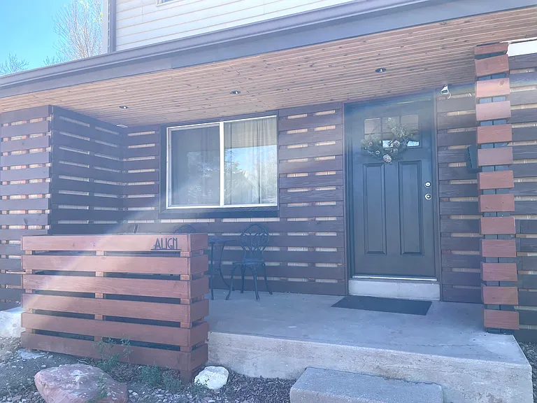 S Clayton St — Photo 6