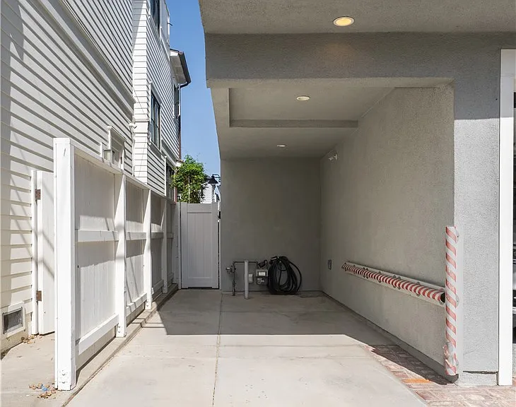 216 Agate Ave #1/2 — Photo 19