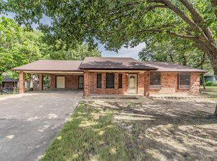 400 Creekside Dr, Crandall, TX 75114