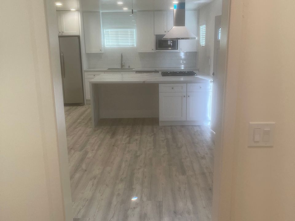 1st image of 3521 W 59th St #1/2