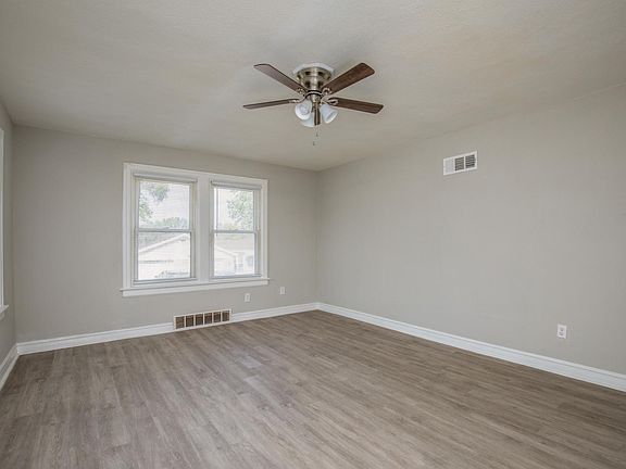 5th image of 8500 Kathleen Ave #1