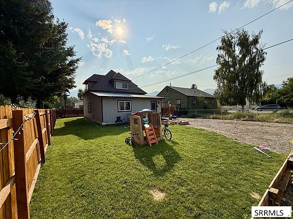 4th image of 604 Hope Ave