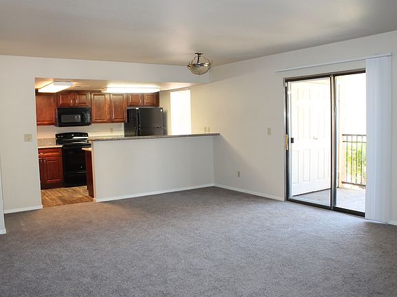 4th image of 4401 Alexis Dr Unit 437