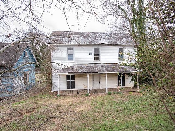 2nd image of 303 E Fisher St