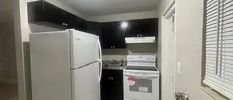 400 Metcalf Ct — Photo 48