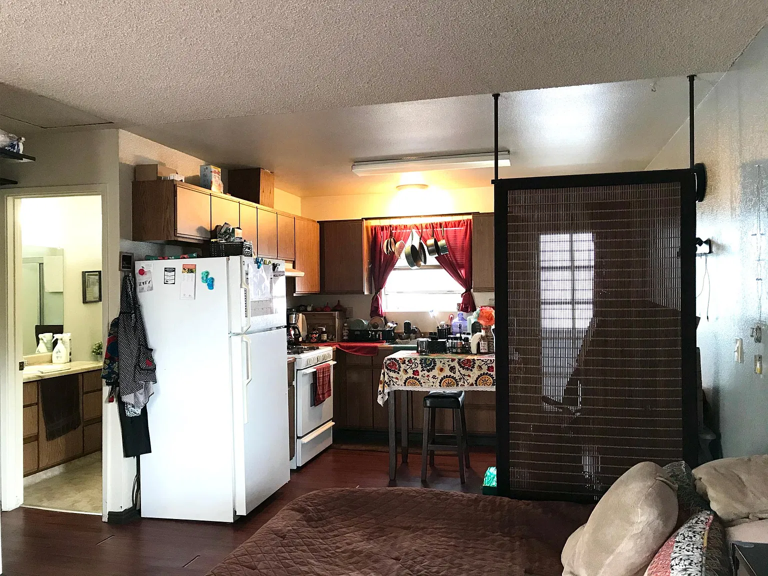 Studio, 450 sqft, $1,750 — Photo 3