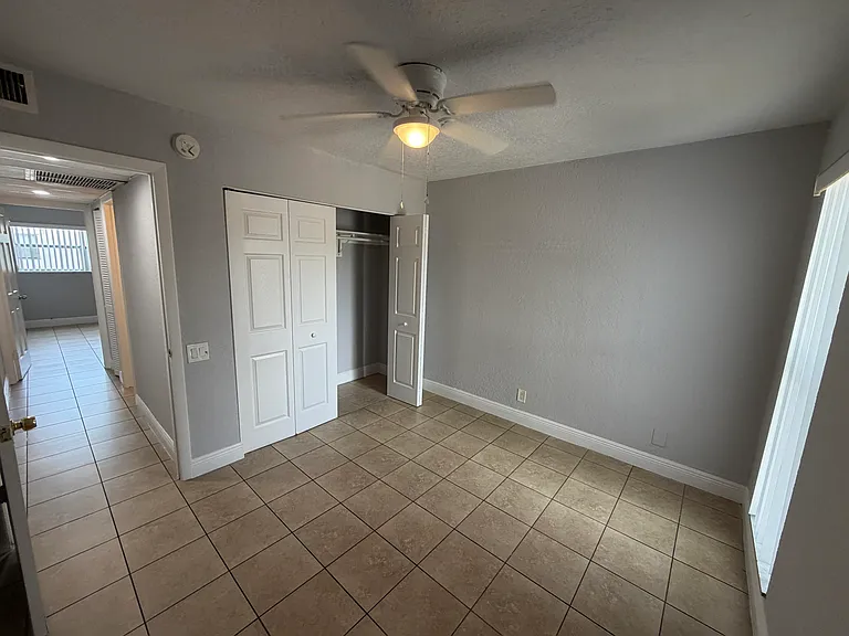 4423 Treehouse Ln #C — Photo 1