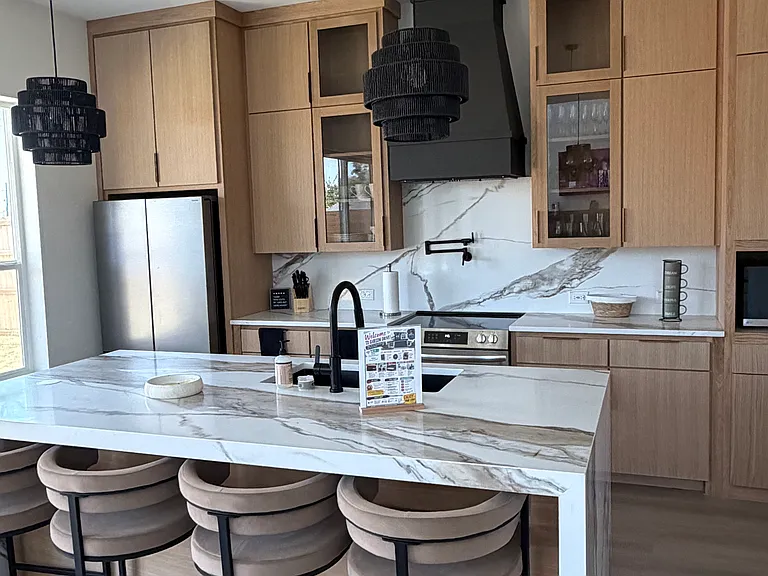 5200 Gibson Dr — Photo 10